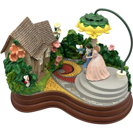 2006 I'll Get You, My Pretty! Hallmark Ornament (The Wizard of Oz) QFM4476
