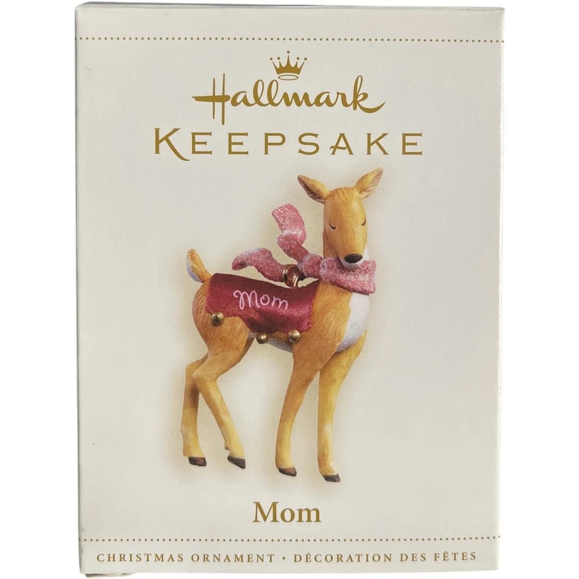 2006 Mom Hallmark Ornament (Reindeer) QXG2913