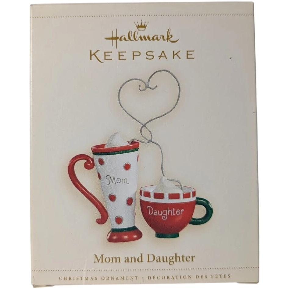 2006 Mom and Daughter Hallmark Ornament (Family) QXG2983