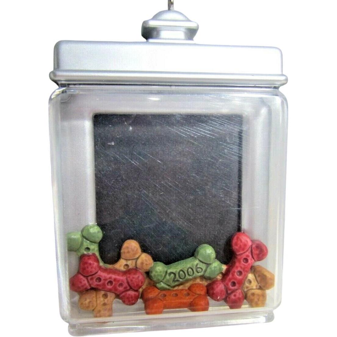 2006 Special Dog Hallmark Ornament (Photo Holder) QXG2966