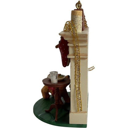 2006 A Puppy for Christmas! Hallmark Ornament (Fireplace) QXG2806