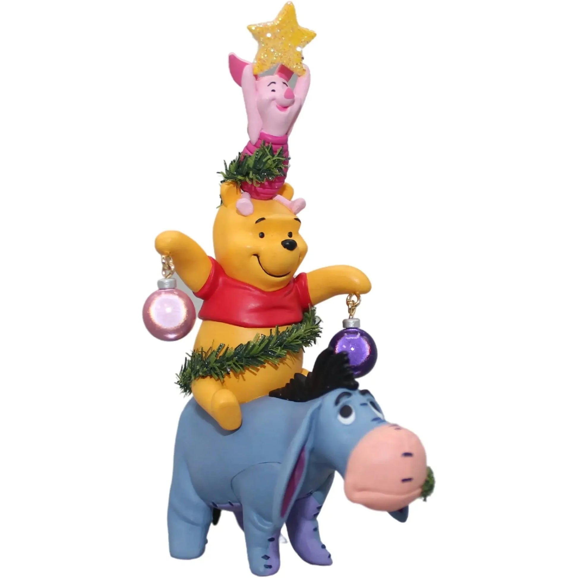 2006 A very Friendly Christmas Tree Hallmark Ornament (Winnie the Pooh) QXD8343