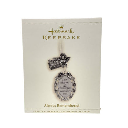 2006 Always Remebered Hallmark Ornament (Photo Holder) QXG2673