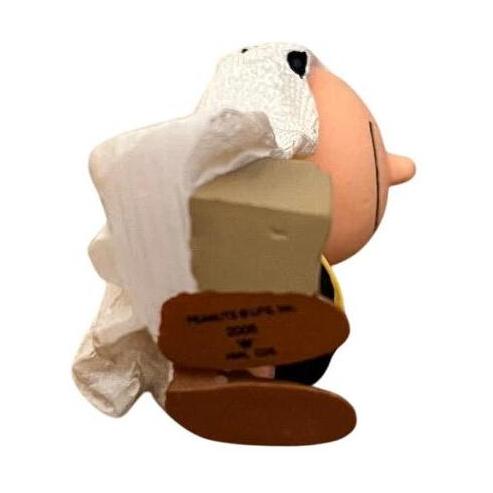 2006 Charlie Brown Hallmark Ornament (It's the Great Pumpkin, Charlie Brown) QFO6066 Image5