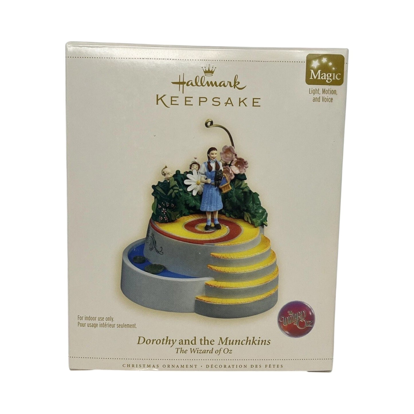 2006 Dorothy and the Munchkins Hallmark Ornament (The Wizard of Oz) QXI6106 Image2