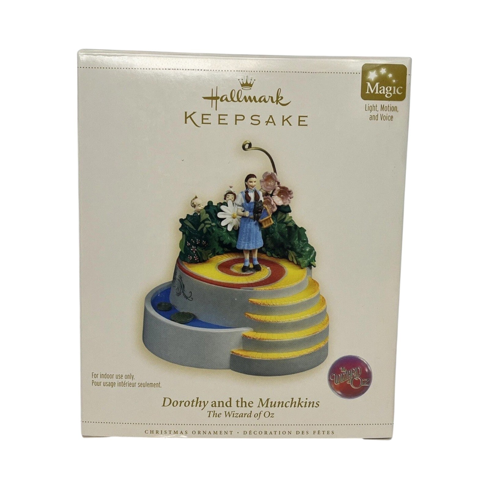 2006 Dorothy and the Munchkins Hallmark Ornament (The Wizard of Oz) QXI6106 Image2