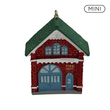 2006 Firehouse No. 2006 Hallmark Ornament (Miniature Fire Brigade) QXM3096 Image1