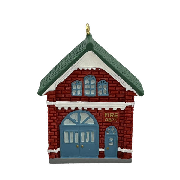 2006 Firehouse No. 2006 Hallmark Ornament (Miniature Fire Brigade) QXM3096