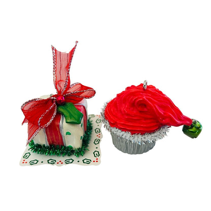 2006 Holiday Confections Hallmark Ornament (The Merry Bakers) QP1776