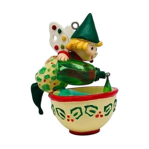 2006 Hugh Hallmark Ornament (The Merry Bakers) QP1756 Image3