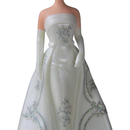 2006 Joyeux Hallmark Ornament (Barbie) QXC7008