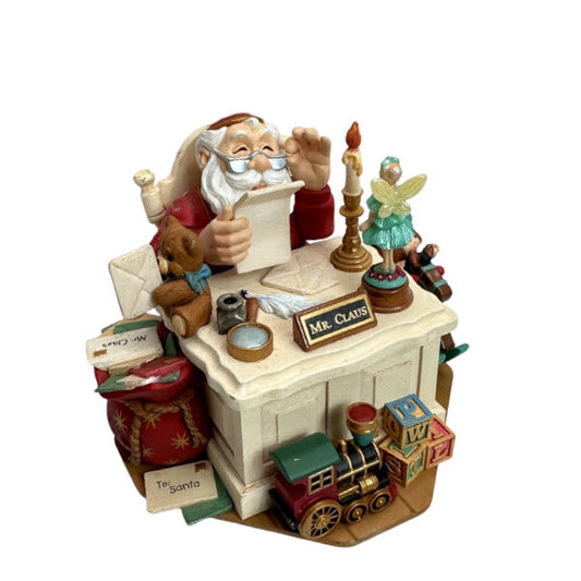 2006 Letters to Santa Hallmark Ornament (Santa Claus) QLX7606