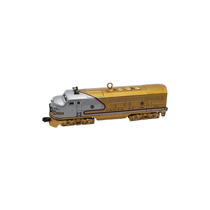 2006 Lionel Santa Fe F3A Diesel Locomotive Repaint Hallmark Ornament (Lionel) QXE3233 Image3