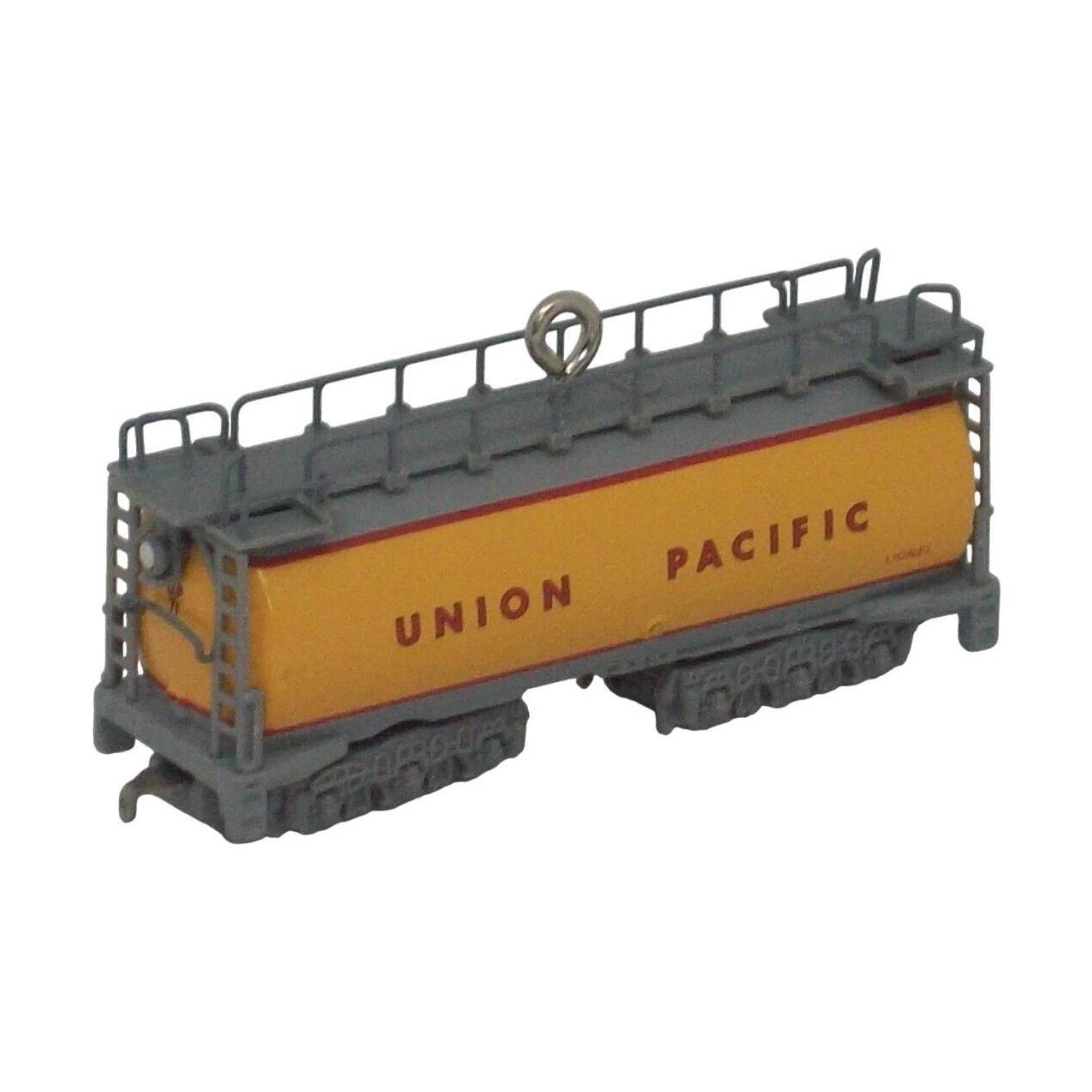 2006 Lionel Union Pacific Veranda Tender Hallmark Ornament (Lionel) QXI6173 Image5