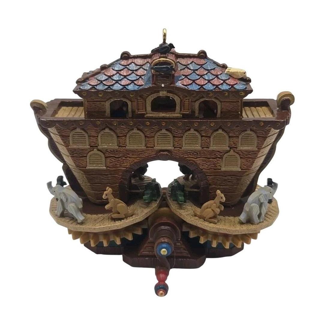 2006 Noah's Ark Hallmark Ornament (Noah's Ark) QXG2676 Image3