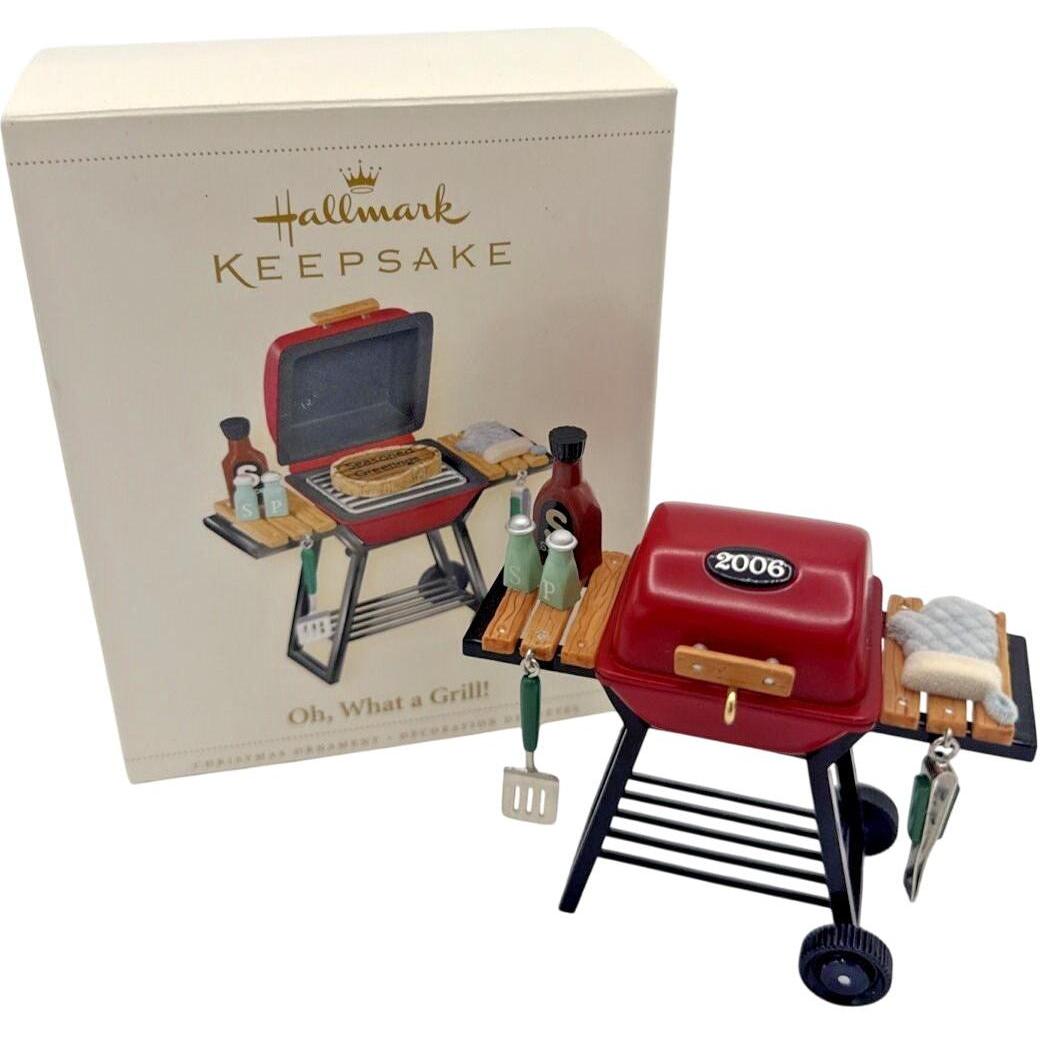 2006 Oh, What a Grill! Hallmark Ornament (Grill) QXG2443
