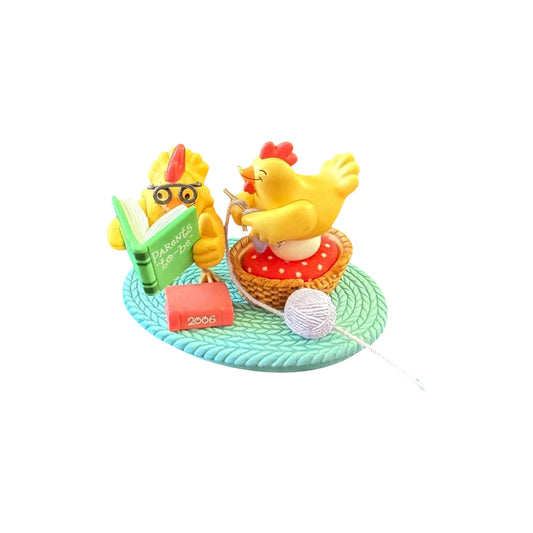 2006 Parents-to-Be Hallmark Ornament (Chicken) QXG2853 Image1