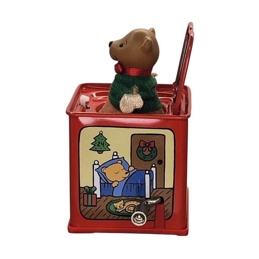 2006 Pop! Goes theTeddy Bear Hallmark Ornament (Jack-in-the-Box Memories) QX2493 Image4