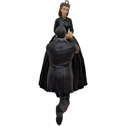 2006 Scarlett O'Hara and Rhett Butler Hallmark Ornament (Gone with the Wind) QXI6116