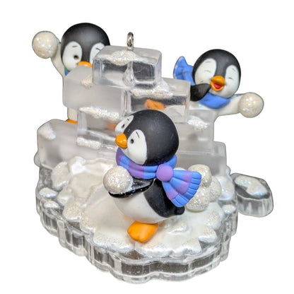 2006 Snow Fort Fun Hallmark Ornament (Kris' Penguins) QXG2803 Image3
