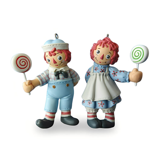 2006 Sweet Hallmark Ornament (Raggedy Ann & Andy) QXI6283