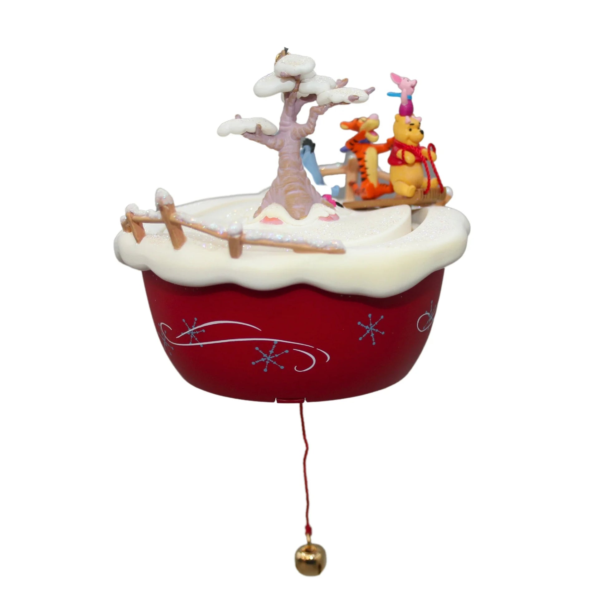 2006 Swooshing Through the Snow Hallmark Ornament (Winnie the Pooh) QXD8346