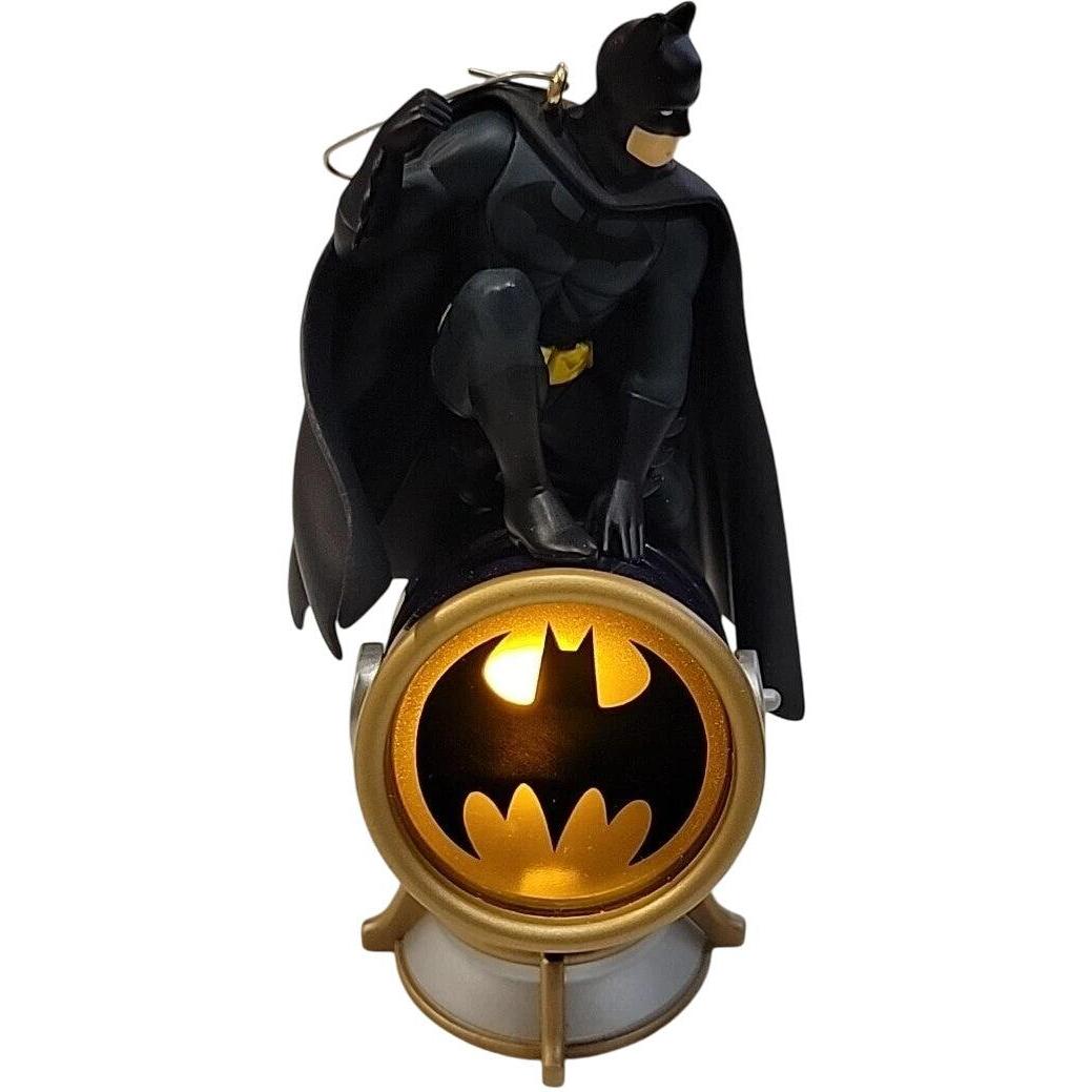 2006 The Bat-Signal Hallmark Ornament (Super Heroes) QXI6153