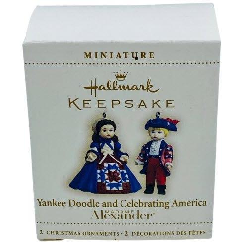 2006 Yankee Doodle and Celebrating America Hallmark Ornament (Madame Alexander) QXM2103