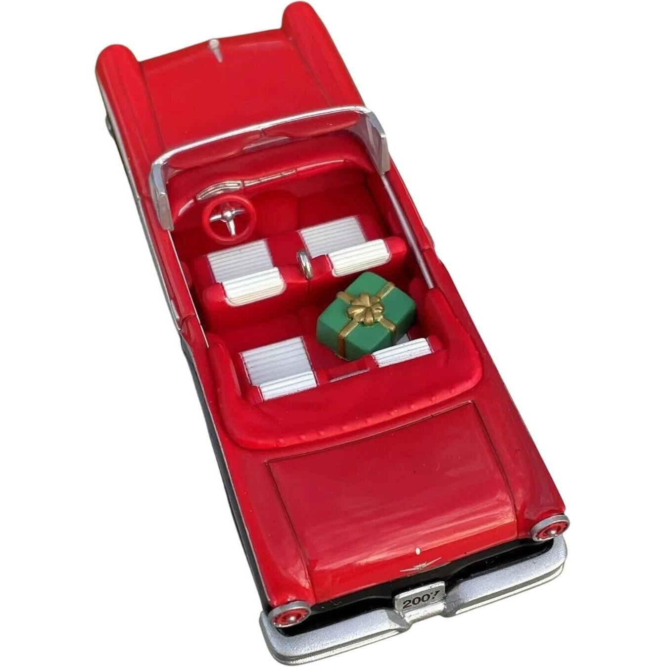 2007 Hallmark Ornament (1957) Ford Fairlane 500 Hallmark Ornament (Classic American Cars) QX2367