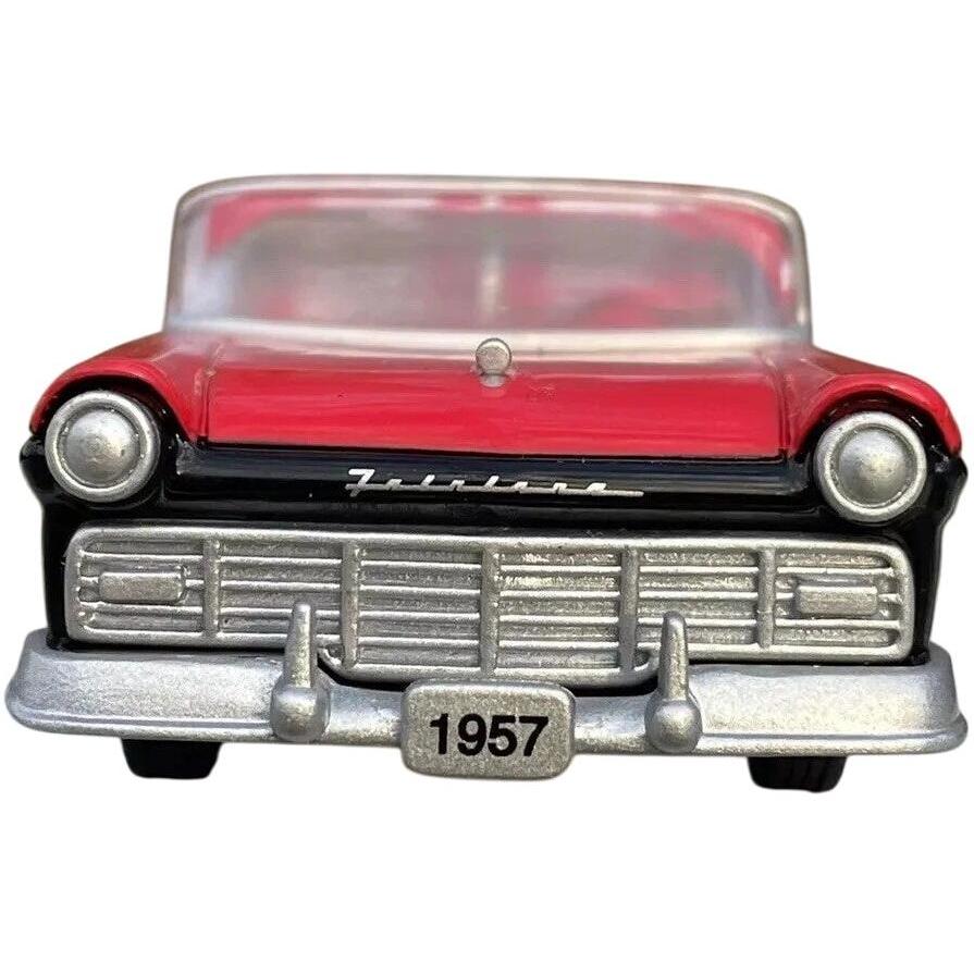 2007 Hallmark Ornament (1957) Ford Fairlane 500 Hallmark Ornament (Classic American Cars) QX2367