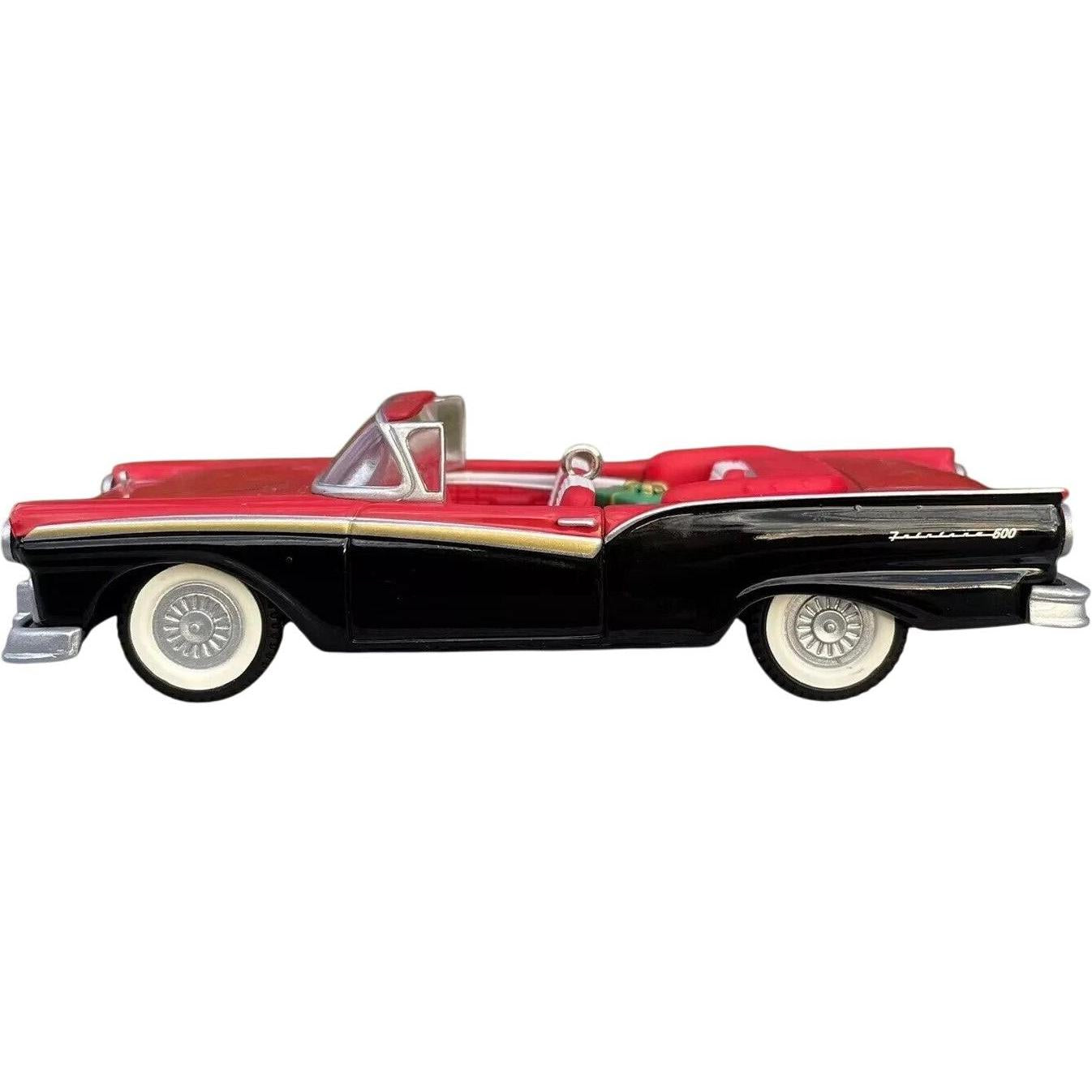 2007 Hallmark Ornament (1957) Ford Fairlane 500 Hallmark Ornament (Classic American Cars) QX2367