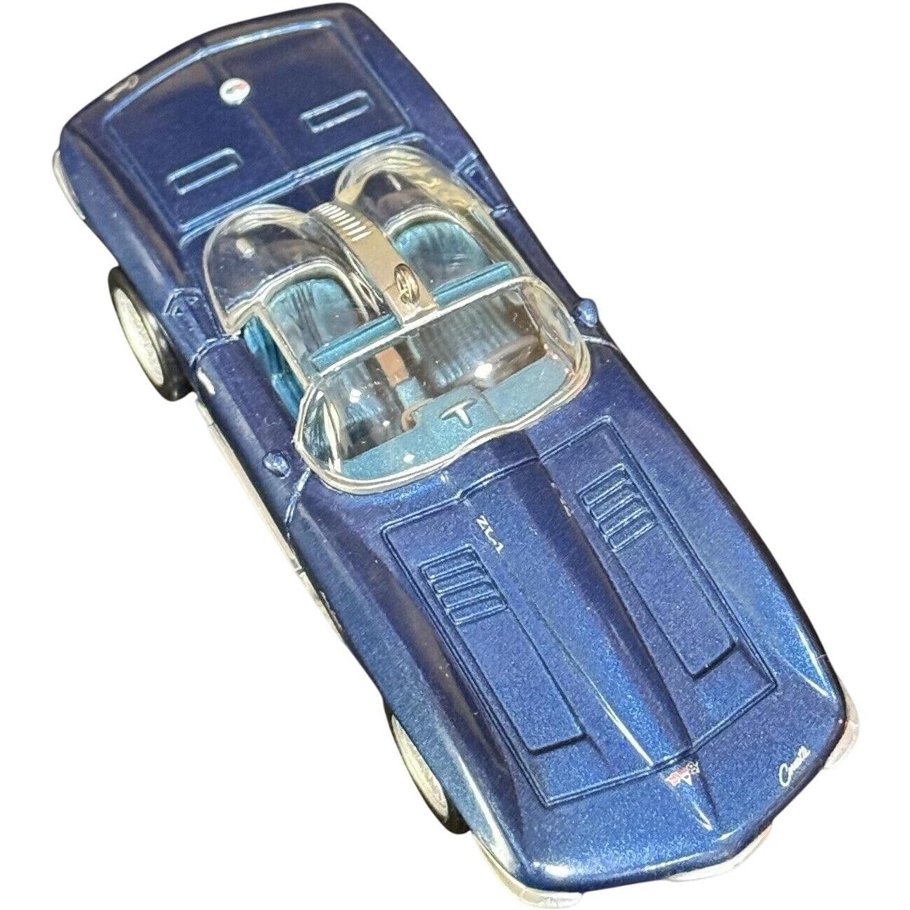 2007 Hallmark Ornament (1961) Corvette Mako Shark I Hallmark Ornament (Classic American Cars) QXI2147