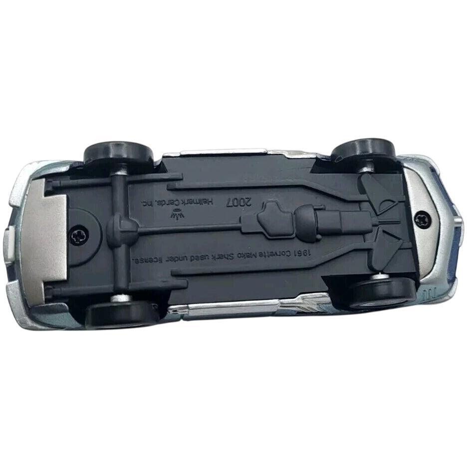 2007 Hallmark Ornament (1961) Corvette Mako Shark I Hallmark Ornament (Classic American Cars) QXI2147