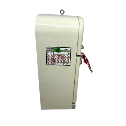 2007 Holiday Fridge Hallmark Ornament (Kitchen) QXG7549