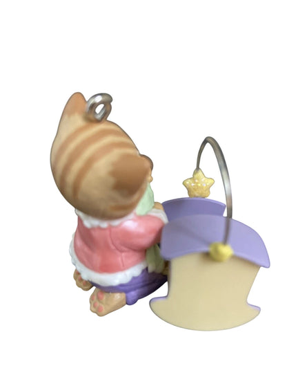 2005 My Second Christmas Hallmark Ornament (Child's Age Collection) QXG4572