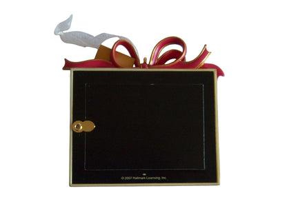 2007 Our Family Hallmark Ornament (Photo Holder) QXG6399