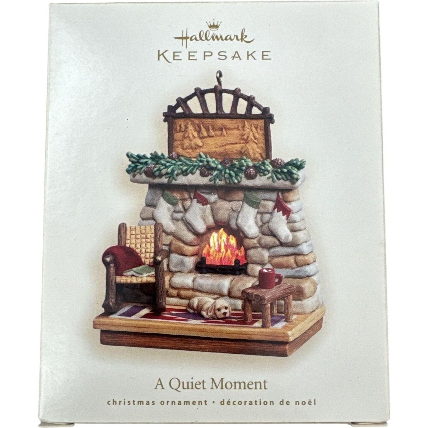 2007 A Quiet Moment Hallmark Ornament (Golden Retriever by Fireplace) QXG7099