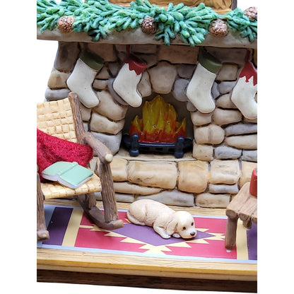 2007 A Quiet Moment Hallmark Ornament (Golden Retriever by Fireplace) QXG7099