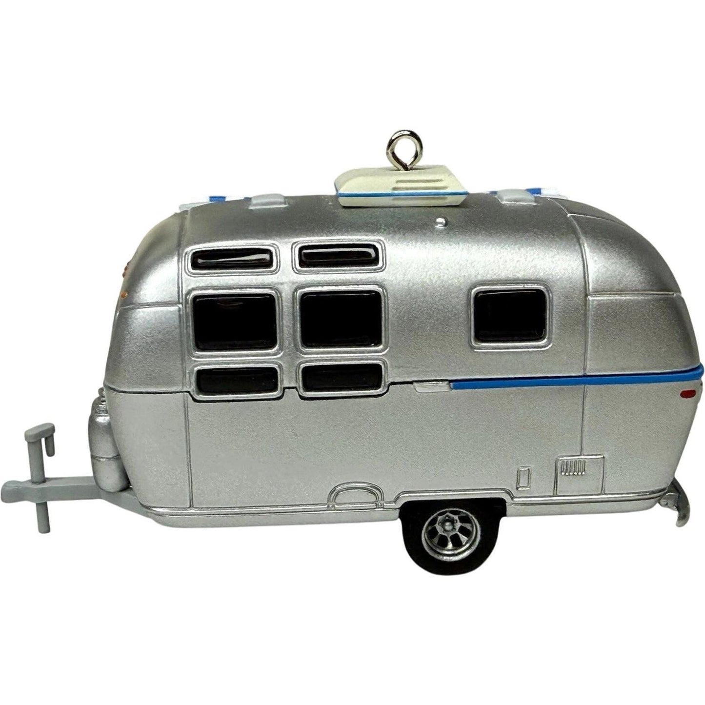 2007 Airstream Dreams Hallmark Ornament (Happy Camper) QXI2157
