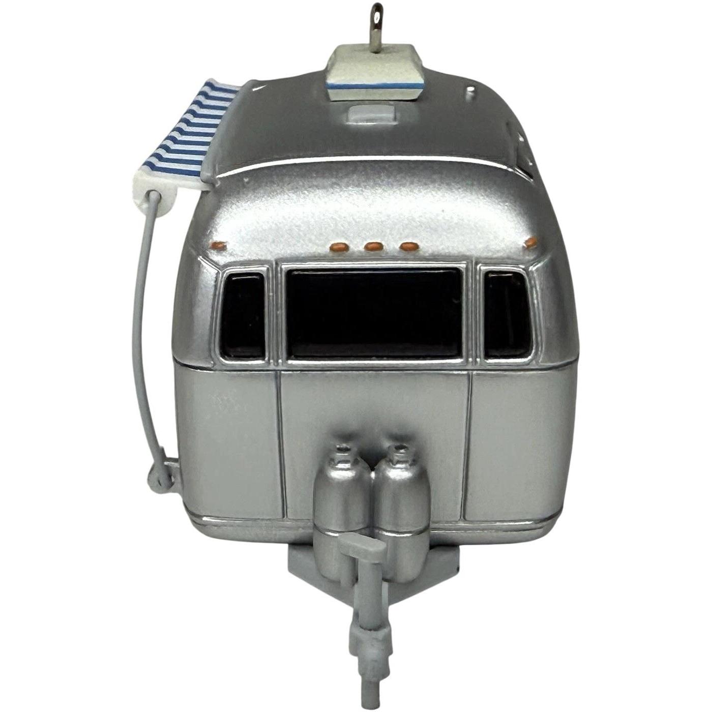 2007 Airstream Dreams Hallmark Ornament (Happy Camper) QXI2157