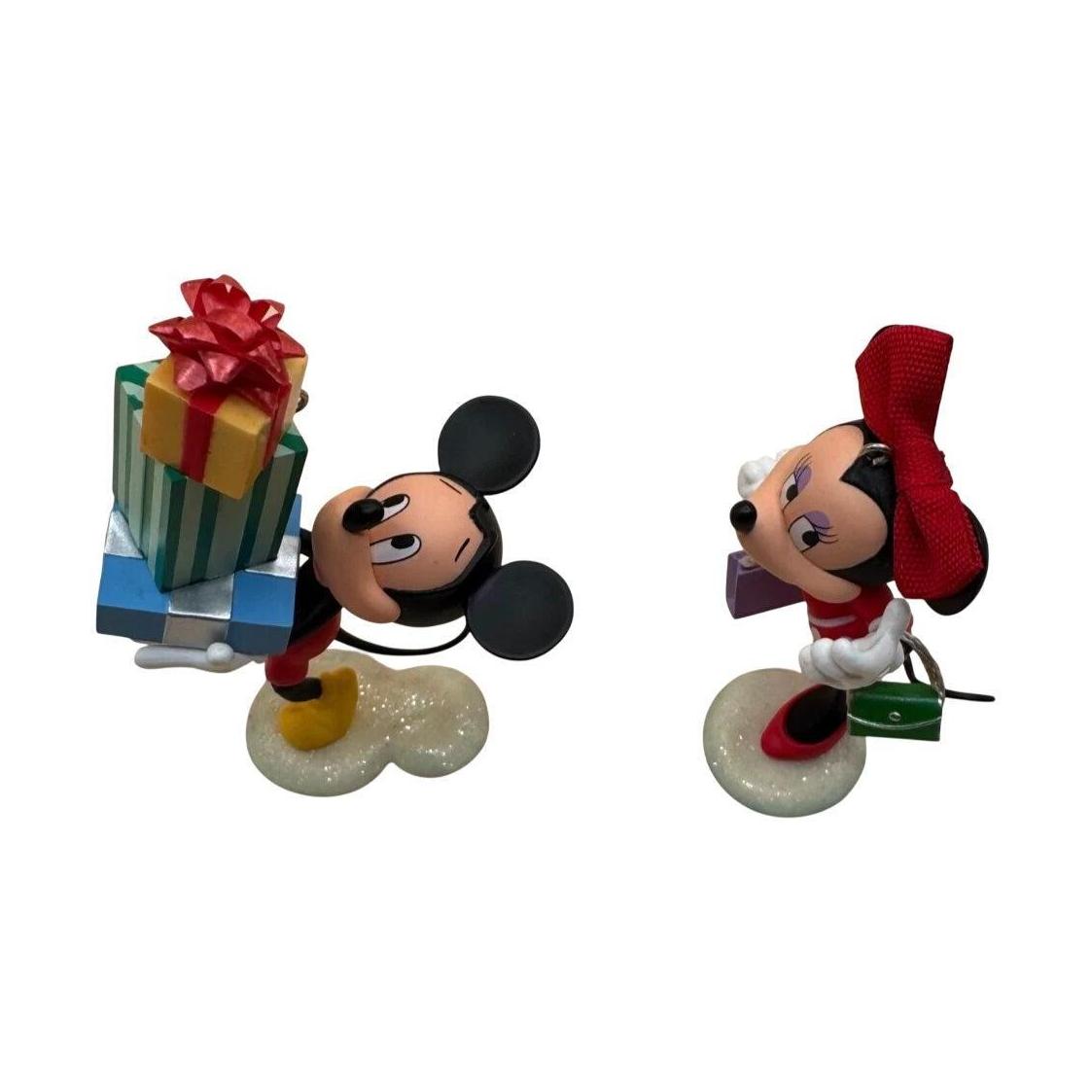 2007 Dashing Through the Mall Hallmark Ornament (Mickey Mouse & Friends) QXD4227 Image3