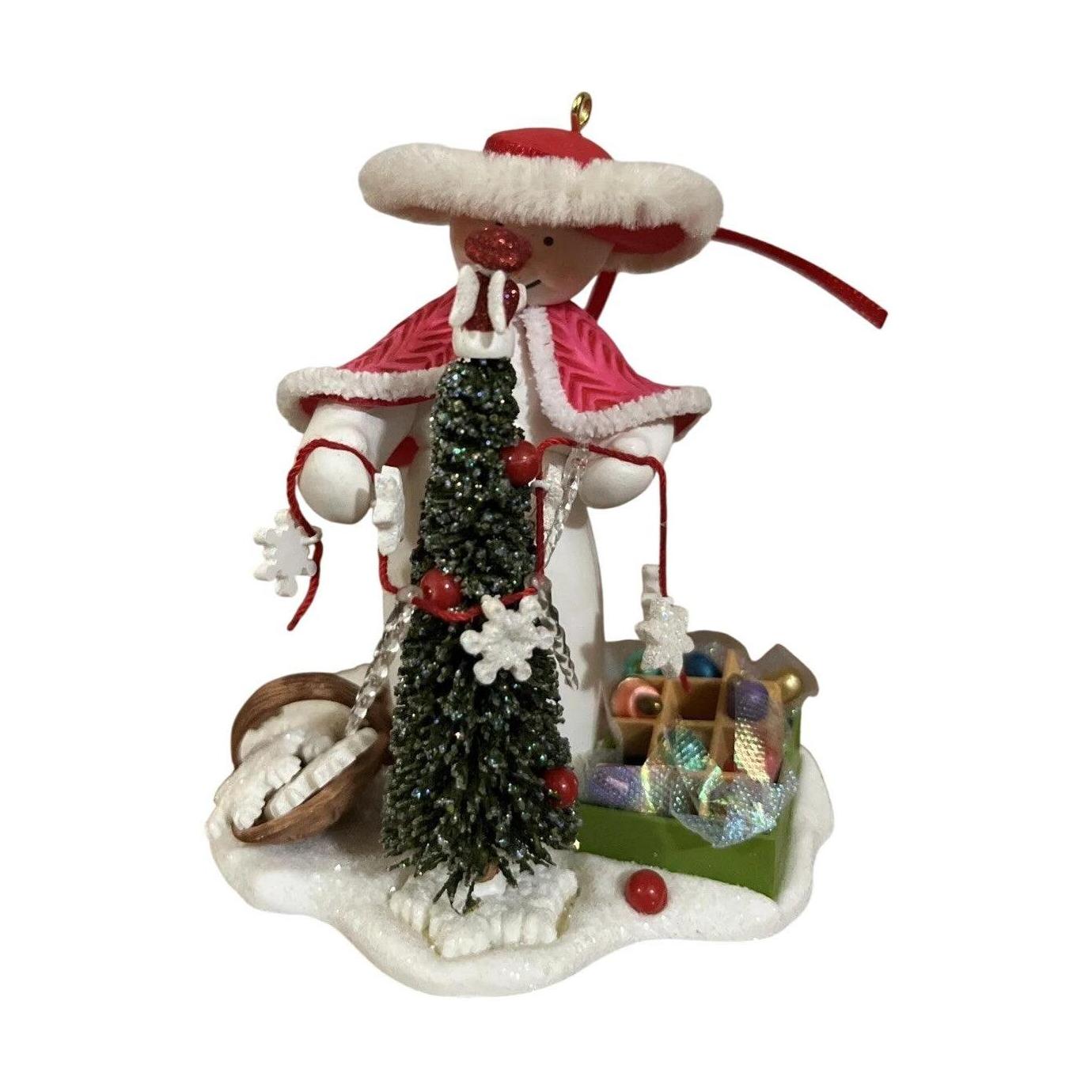 2007 Decorating Snow Lady Hallmark Ornament (Snowman) QXC7003 Image1