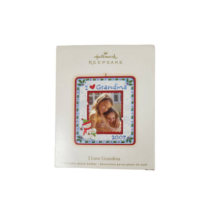 2007 I Love Grandma Hallmark Ornament (Photo Holder) QXG6199