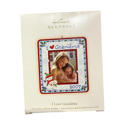 2007 I Love Grandma Hallmark Ornament (Photo Holder) QXG6199 Image2