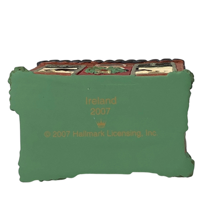 2007 Ireland Hallmark Ornament (Joy to the World) QSR8019