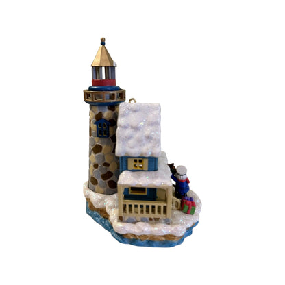 2007 Santa by the Sea (Lighthouse) Carlton Cards Heirloom Ornament CXOR-059P Image5