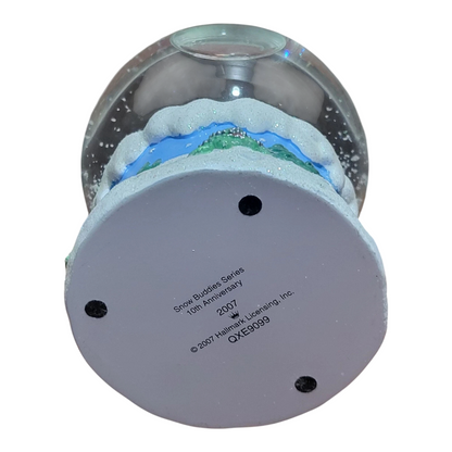 2007 Snow Buddies Snow Globe (Snow Buddies)