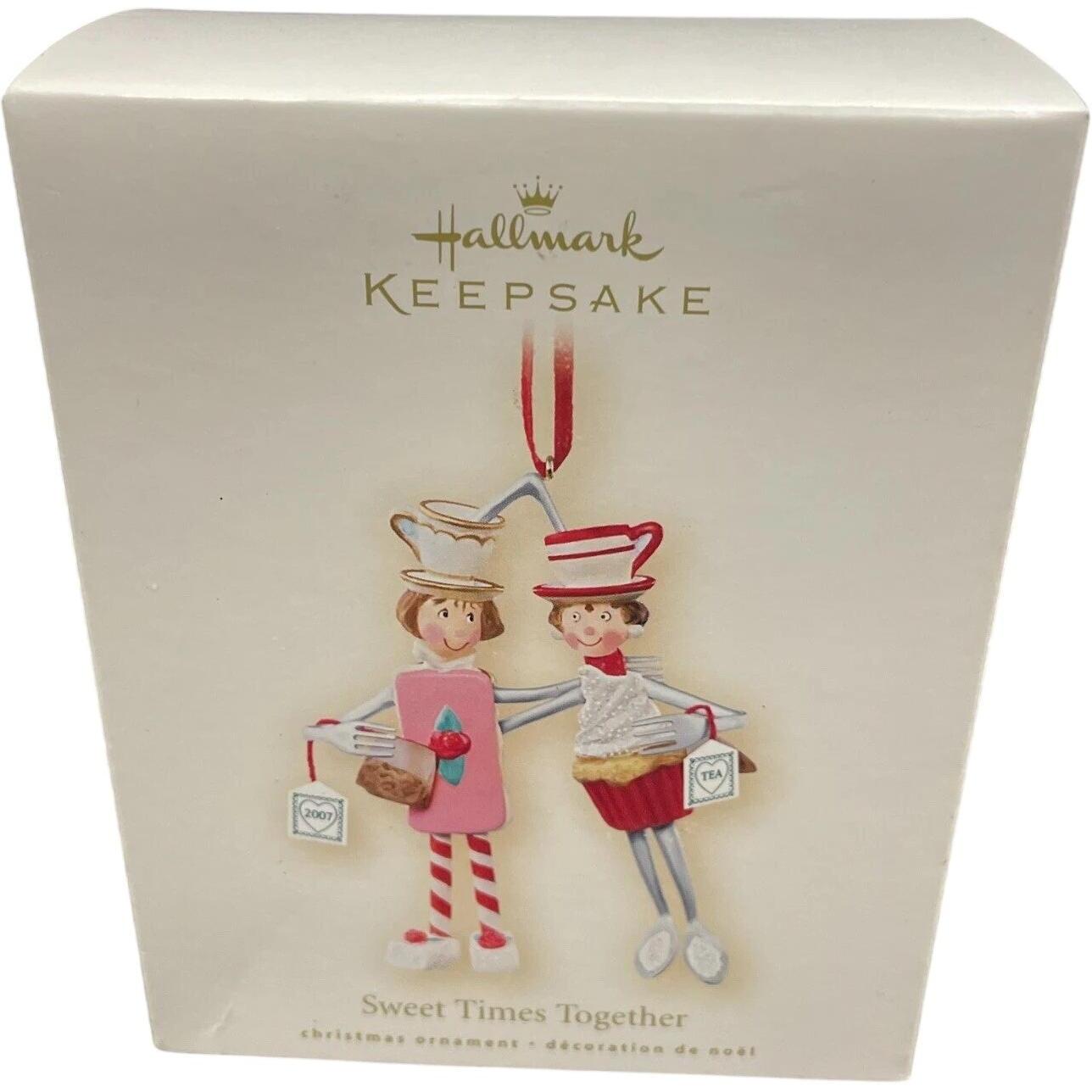 2007 Sweet Times Together Hallmark Ornament (Sweet) QXG6277