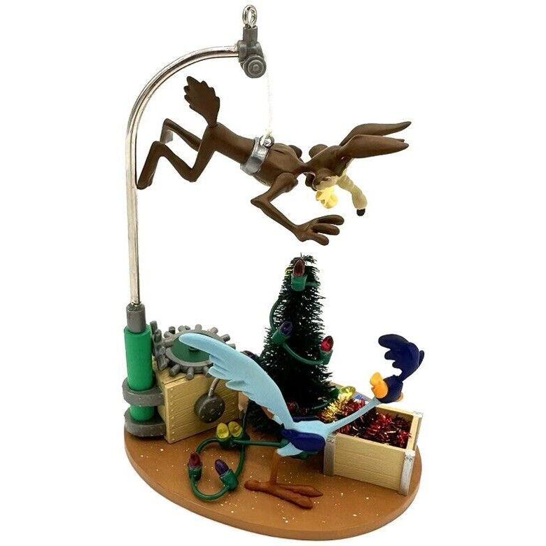 QXI4149 2007 The Coyote Contraption (Looney Tunes) Image1