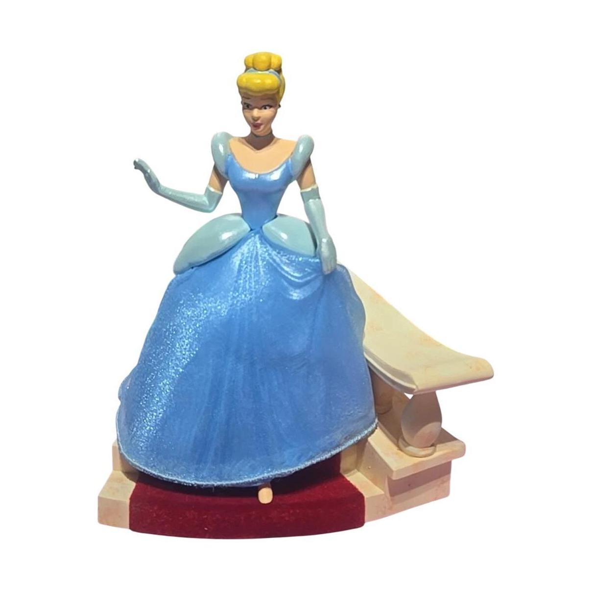 2007 The Glass Slipper Hallmark Ornament (Cinderella) QXD4287 Image1